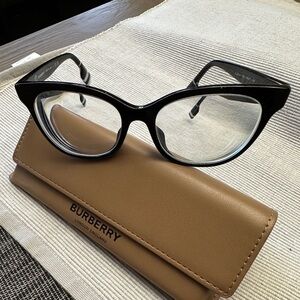 Burberry Evelyn Glasses
